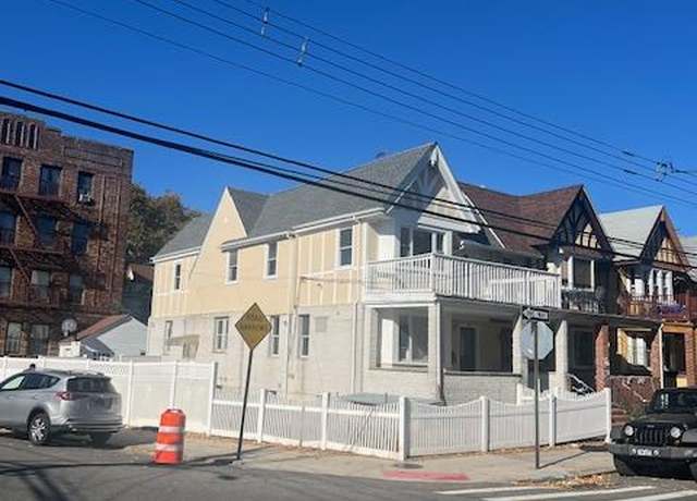 Property at 88-40 88 St, Woodhaven, NY 11421, 8 beds, 6 baths