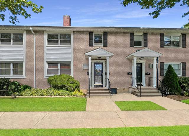 Property at 82-09 268th St Apt B, New Hyde Park, NY 11040, 1 bed, 1 bath