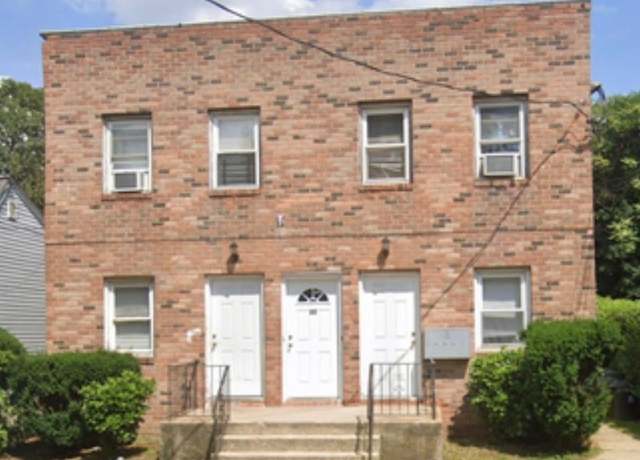 Property at 22 Virginia Ave, Hempstead, NY 11550, 8 beds, 4 baths