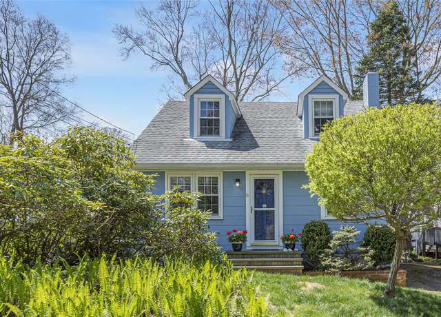 Property at 133 Beach Rd, Wading River, NY 11792, 2 beds, 2 baths