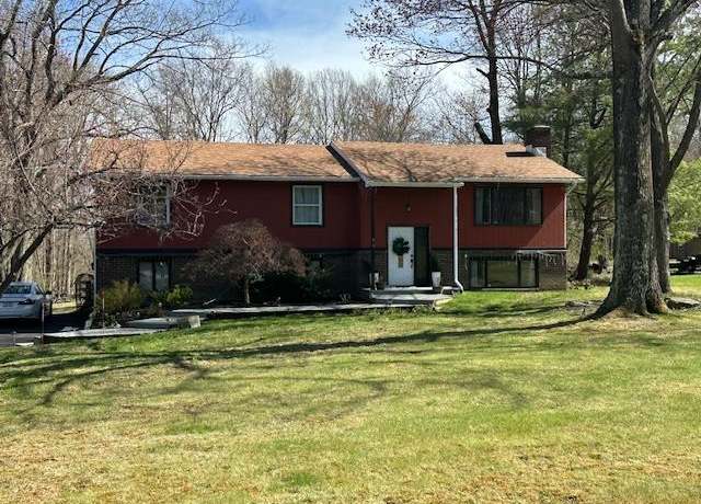 Property at 30 Mountain Pass Rd, Hopewell Junction, NY 12533, 4 beds, 3 baths