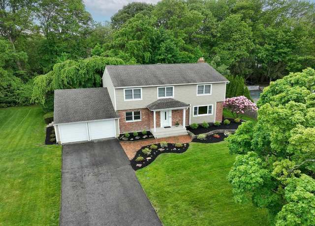 Property at 59 Twin Oaks Dr, Kings Park, NY 11754, 4 beds, 2.5 baths