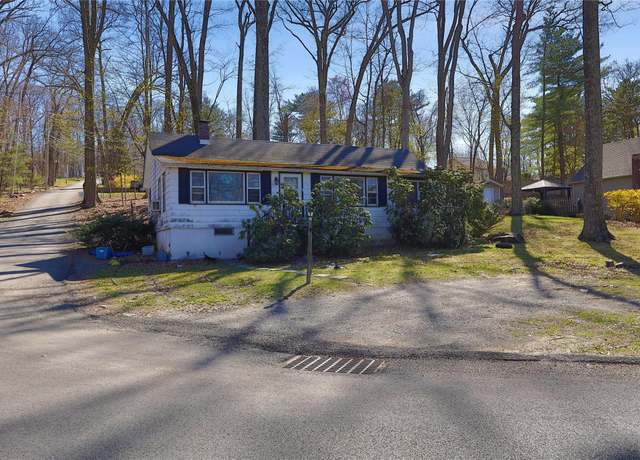 Property at 678 S Hillside Rd, Wappingers Falls, NY 12590, 2 beds, 1 bath