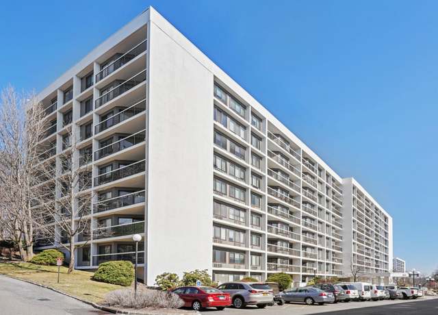 Property at 300 High Point Dr #111, Hartsdale, NY 10530, 2 beds, 2 baths