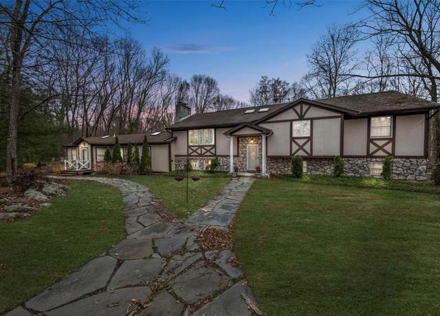 Property at 4 Kilmer Rd, Hyde Park, NY 12538, 4 beds, 3.5 baths