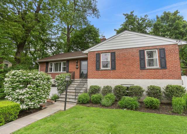 Property at 2042 Palmer Ave, Larchmont, NY 10538, 3 beds, 2.5 baths