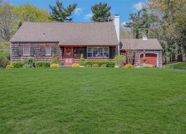 Property at 21 Dairy Farm Rd, Stony Brook, NY 11790, 4 beds, 2 baths