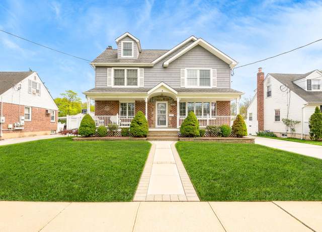 Property at 3556 Taft St, Wantagh, NY 11793, 4 beds, 2 baths