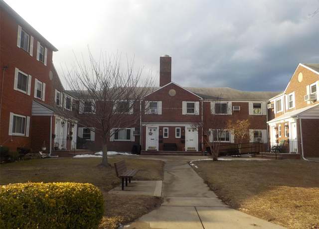 Property at 255-31 73rd Ave Unit H-2, Glen Oaks, NY 11004, 3 beds, 1 bath