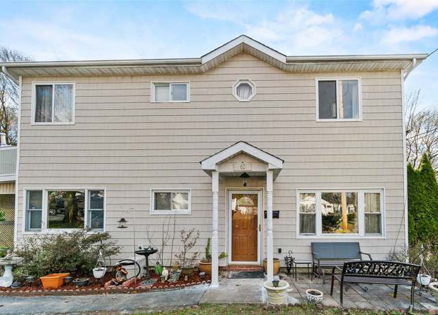 Property at 62 Cayuga Dr, Peekskill, NY 10566, 3 beds, 3 baths