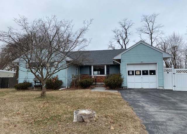 Property at 32 Honey Ln, Wappingers Falls, NY 12590, 3 beds, 1.5 baths
