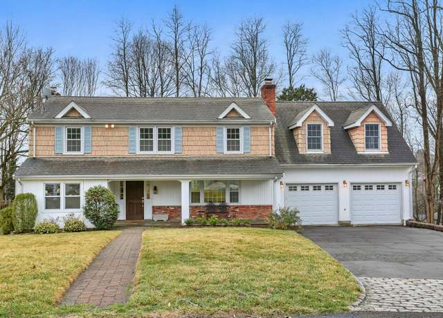 Property at 28 Curt Ter, Greenwich, CT 06831, 5 beds, 3.5 baths