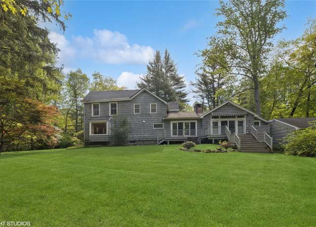 Property at 33 Mile Rd, Montebello, NY 10901, 5 beds, 1.5 baths