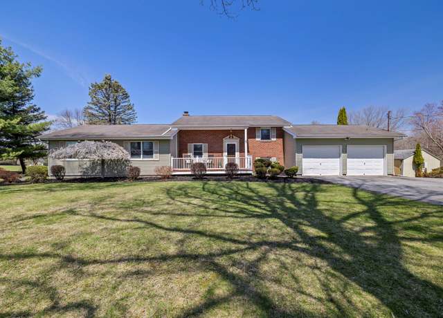 Property at 779 Ridgebury Rd, Slate Hill, NY 10973, 3 beds, 2 baths