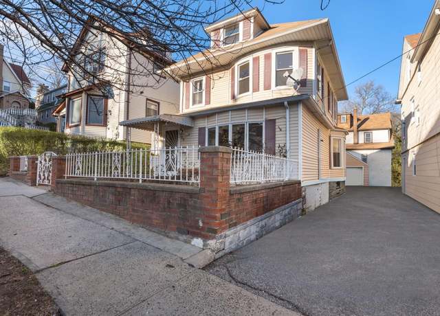 Property at 39 Vernon Pl, Yonkers, NY 10704, 4 beds, 2.5 baths