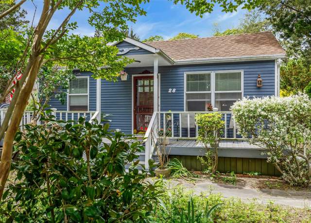 Property at 28 Marshall Dr, Selden, NY 11784, 3 beds, 2 baths