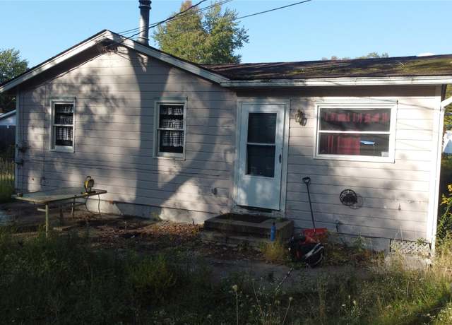 Property at 8 Prospect Rd, Port Jervis, NY 12771, 2 beds, 1 bath