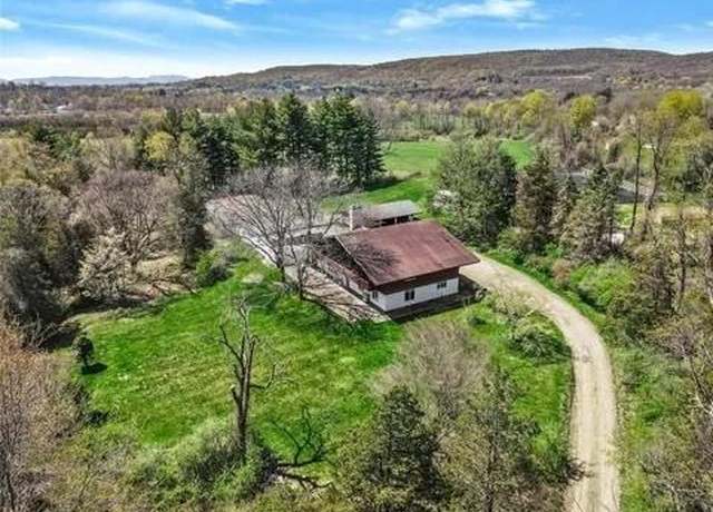 Property at 237 Hynes Rd, Poughquag, NY 12570, 4 beds, 3 baths