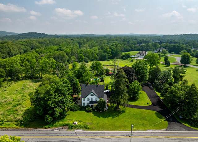 Property at 482 Scotchtown Ave, Middletown, NY 10941, 4 beds, 2.5 baths
