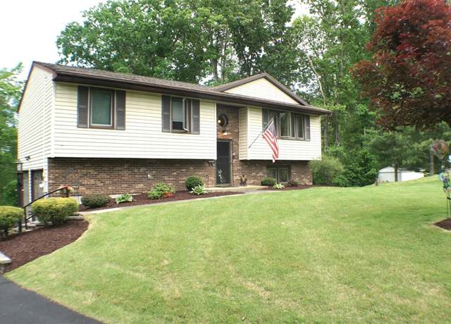 Property at 17 Rose Ln, Wappingers Falls, NY 12590, 3 beds, 1.5 baths
