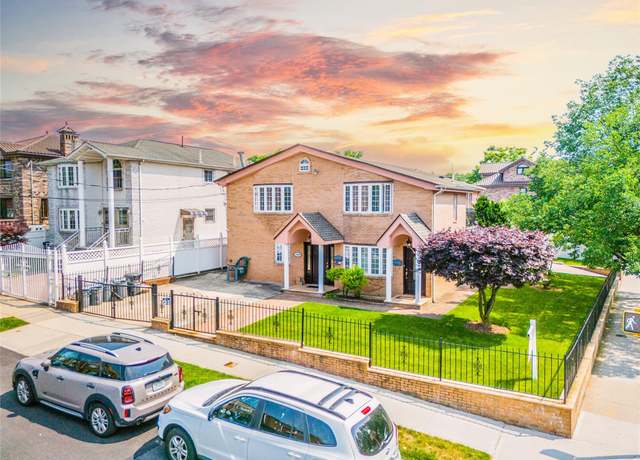 Property at 145-04 21 Ave, Whitestone, NY 11357, 8 beds, 6 baths
