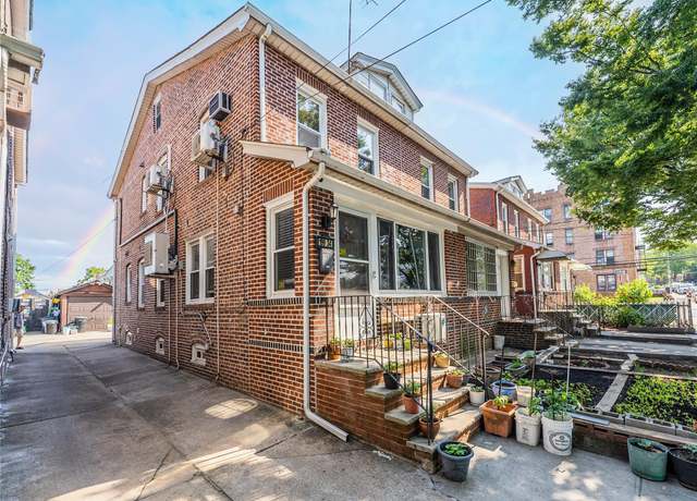 Property at 19934 34th Ave, Flushing, NY 11358, 4 beds, 2.5 baths
