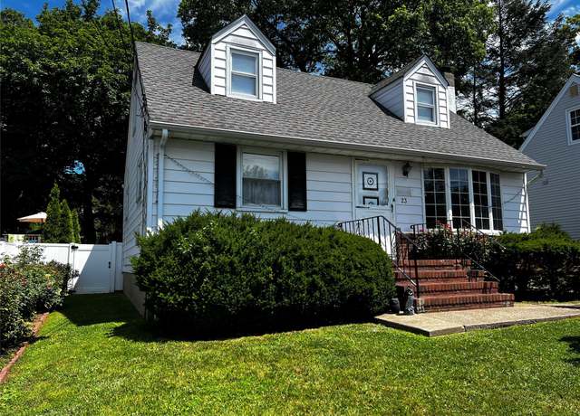 Property at 23 Highland Ave, Suffern, NY 10901, 3 beds, 1 bath