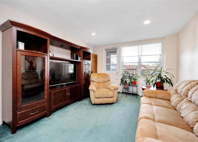 Property at 34-43 60th St Unit 2F, Woodside, NY 11377, 1 bed, 1 bath
