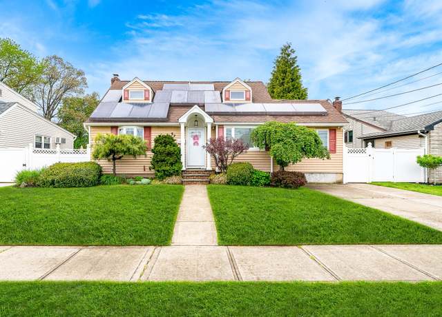 Property at 57 Nims Ave, West Babylon, NY 11704, 4 beds, 2 baths