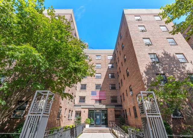 Property at 34-11 93rd St Unit 4B, Jackson Heights, NY 11372, 2 beds, 1 bath