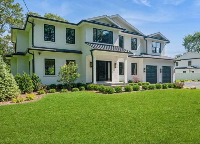 Property at 352 Cold Spring Rd, Syosset, NY 11791, 5 beds, 5.5 baths