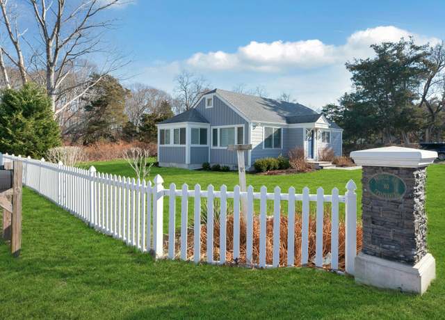 Property at 2360 Peconic Bay Blvd, Laurel, NY 11948, 3 beds, 2 baths