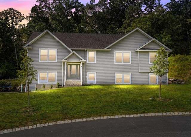Property at 27 Catskill High Rail, Monroe, NY 10950, 4 beds, 3.5 baths