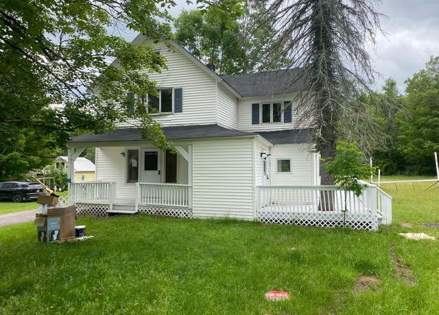 Property at 63 Park Ln, Tannersville, NY 12485, 3 beds, 1.5 baths