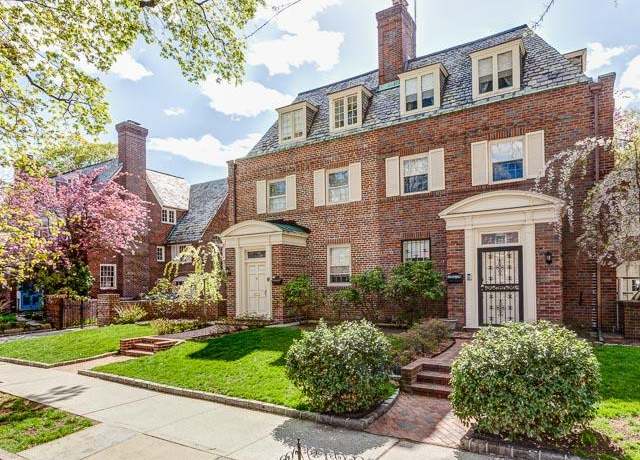 Property at 34-24 87 St, Jackson Heights, NY 11372, 5 beds, 4.5 baths