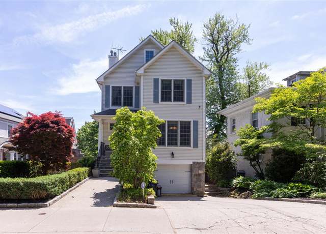 Property at 2740 Netherland Ave, Bronx, NY 10463, 3 beds, 3.5 baths