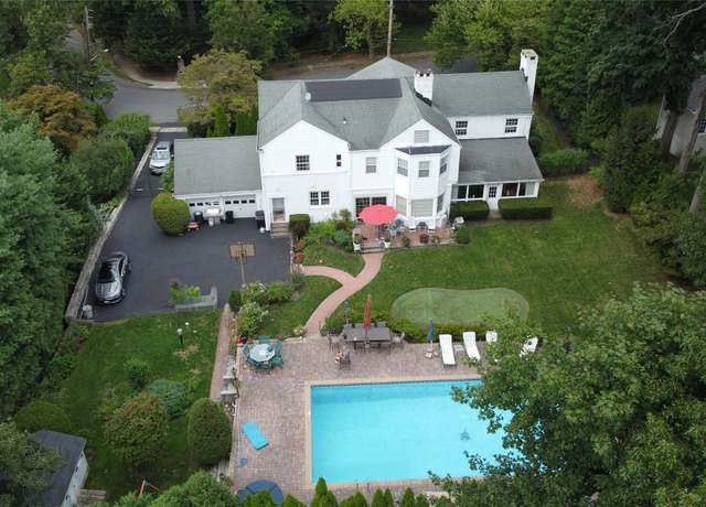 Property at 18 Edgewood Ave, Mount Vernon, NY 10552, 4 beds, 3.5 baths