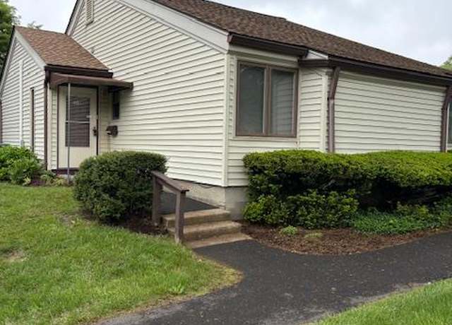 Property at 40 Jefferson Oval Unit A, Yorktown Heights, NY 10598, 2 beds, 2 baths