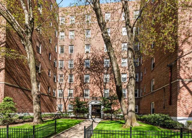 Property at 821 Bronx River Rd Unit 6F, Bronxville, NY 10708, 1 bed, 1 bath
