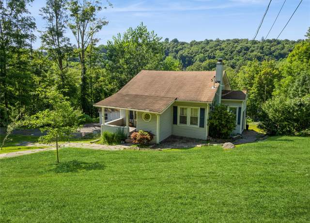 Property at 26 Brentwood Rd, Carmel, NY 10512, 1 bed, 1 bath