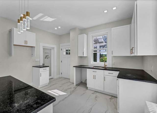Property at 2819 Route 207, Goshen, NY 10924, 4 beds, 3 baths