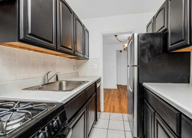Property at 144 Ravine Ave Unit 2C, Yonkers, NY 10701, 2 beds, 1 bath