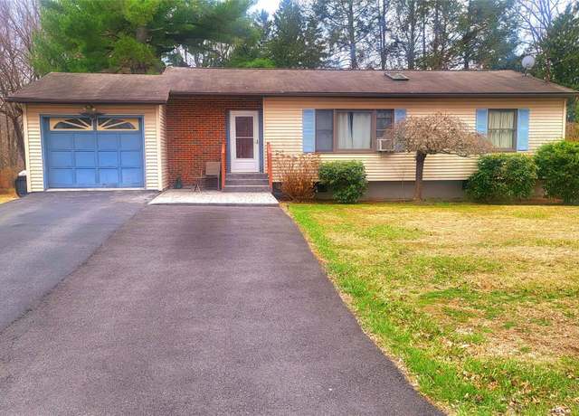 Property at 9 Louise Dr, New Windsor, NY 12553, 3 beds, 2.5 baths