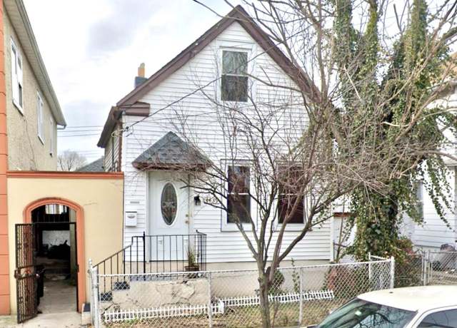 Property at 4439 Mundy Ln, Bronx, NY 10466, 5 beds, 2 baths