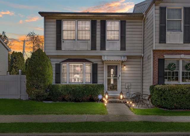 Property at 28 Centre St, Yonkers, NY 10701, 3 beds, 2 baths