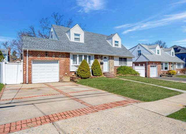 Property at 1735 Broadway, New Hyde Park, NY 11040, 4 beds, 3 baths