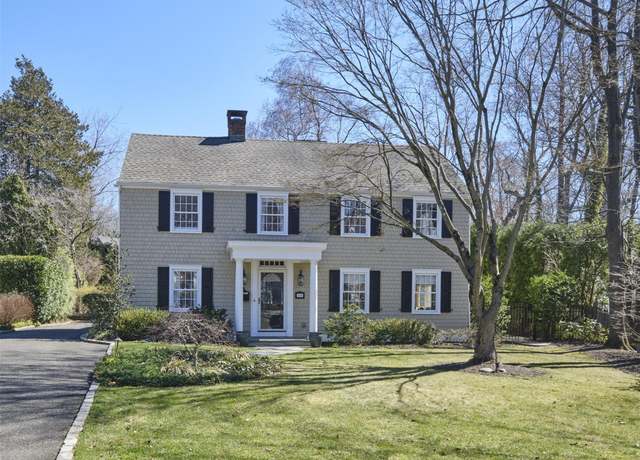 Property at 336 Nassau Ave, Manhasset, NY 11030, 4 beds, 3.5 baths