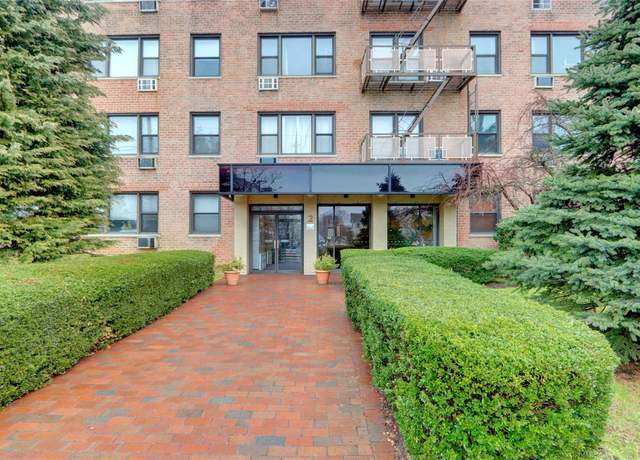 Property at 2 Birchwood Ct Unit 2K, Mineola, NY 11501, 1 bed, 1 bath