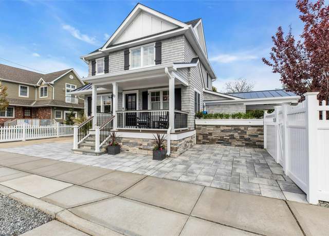 Property at 70 Inwood Ave, Point Lookout, NY 11590, 4 beds, 3.5 baths