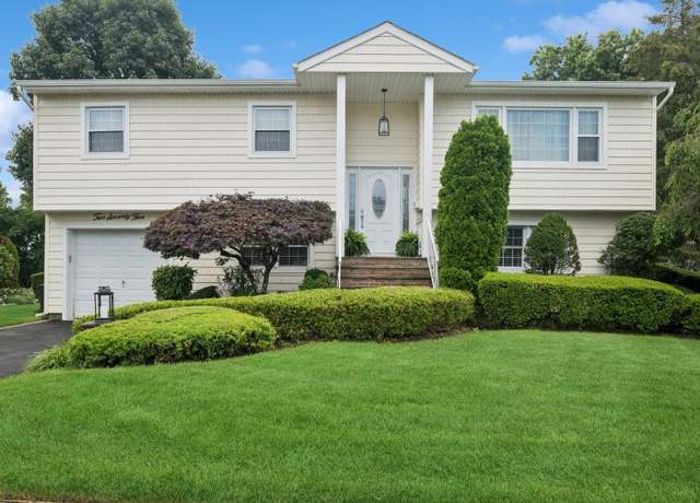 Property at 275 Garden Pl, West Hempstead, NY 11552, 5 beds, 2 baths
